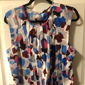 Sleeveless blouse/shell multi-colored